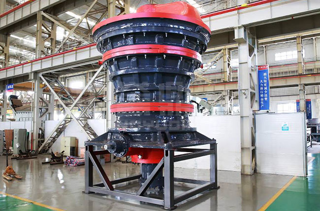 時(shí)產(chǎn)3000噸旋回式破碎機(jī)型號(hào)