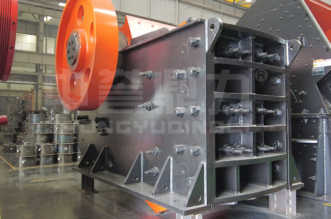 鄂式粗破碎機(jī)大型號 鄂式粗破碎機(jī)大型號