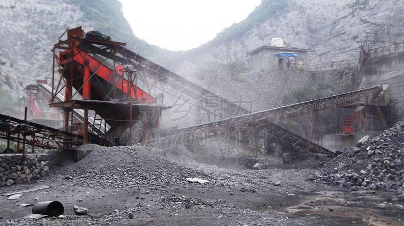 �V�����e��һ�(zh��n)ʯ�ϏS