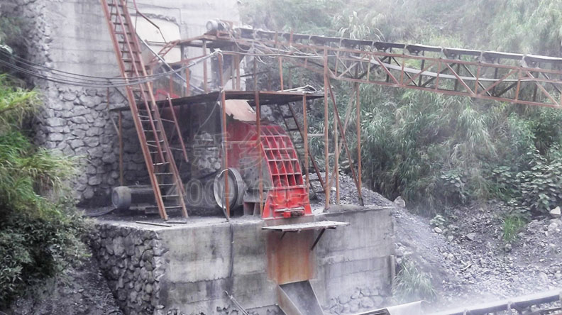 �V�����e��һ�(zh��n)ʯ�ϏS