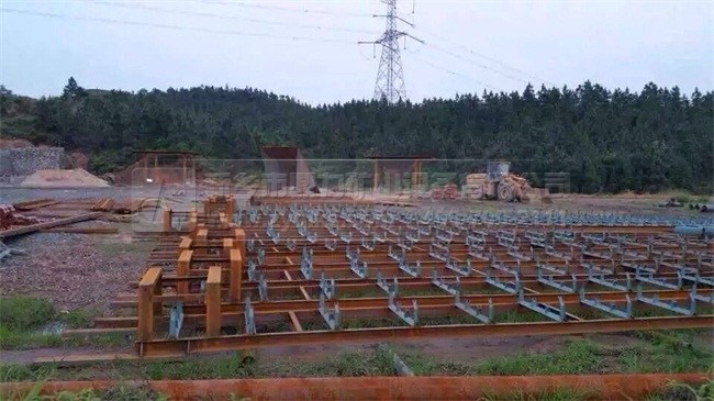 江西吉安時(shí)產(chǎn)200噸石料生產(chǎn)線安裝現(xiàn)場(chǎng)