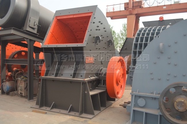 大型碎石機設(shè)備