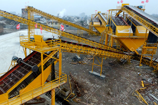 ��������Ж|��ʯ�ϏS�r�a(ch��n)700��ɰʯ���a(ch��n)���Y��