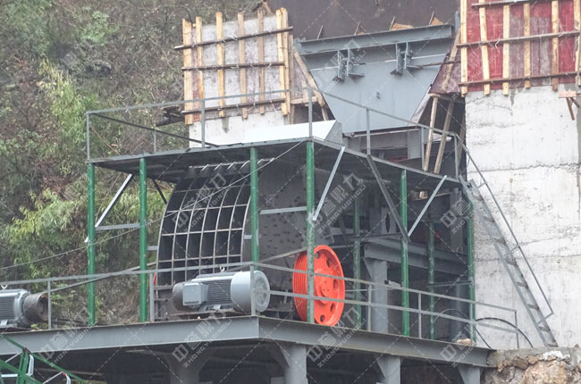 ����ʡ�˲������w�hˮĥϪ�V�I(y��)�r�a(ch��n)800��ɰʯ���a(ch��n)��