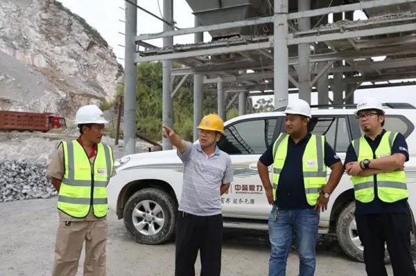 ���L�F(tu��n)��c��(d��)ʯɽ��ʯ������(j��ng)�����F��F(xi��n)������