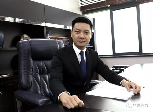 ���u(y��)���������L������