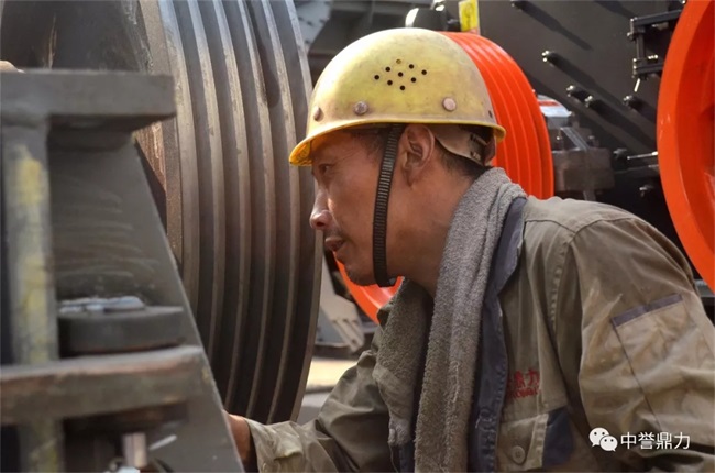 �ߜ��µ�܇�g����