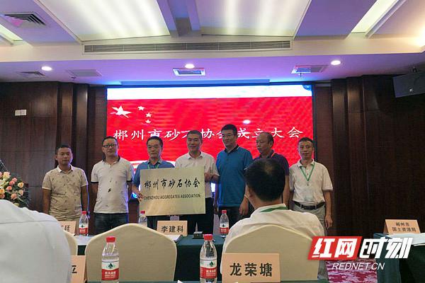 �f(xi��)���������