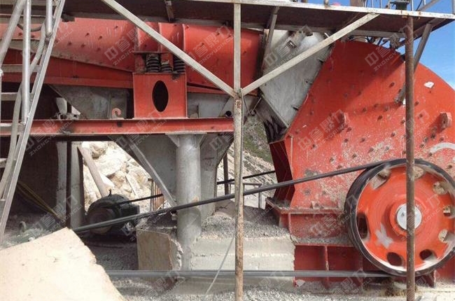 石子破碎機(jī)現(xiàn)場(chǎng)