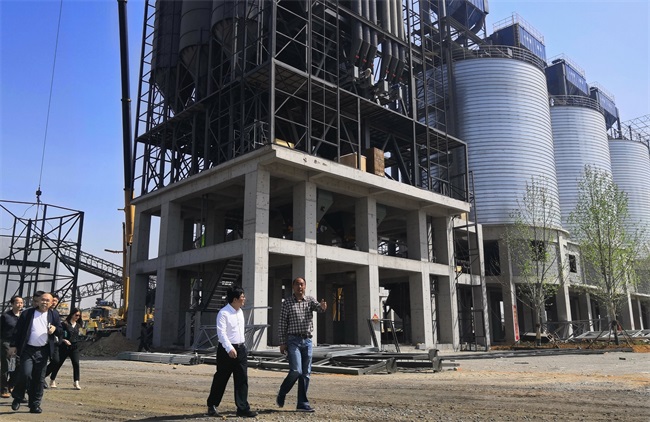 考察藍(lán)天環(huán)保項(xiàng)目