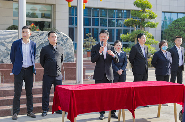 中譽(yù)鼎力技能評(píng)比獲勝人員