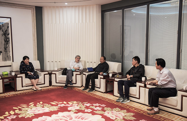 ���l(xi��ng)�й��žּ����l(xi��ng)�I(y��)���g(sh��)�W(xu��)Ժ��(d��o)�W�R���u��������У�����