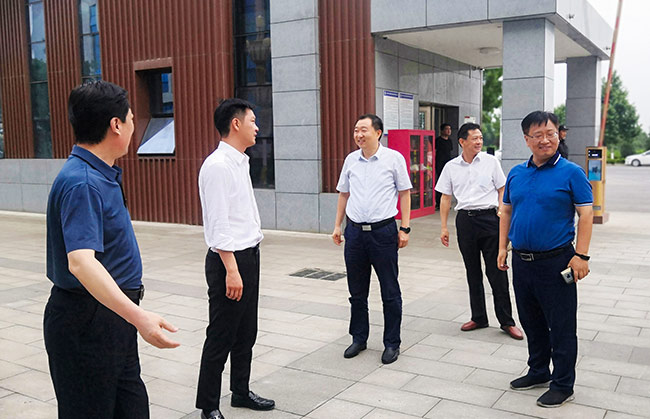 �����и��ؕ��L��־��һ���W�R���u���������{(di��o)��